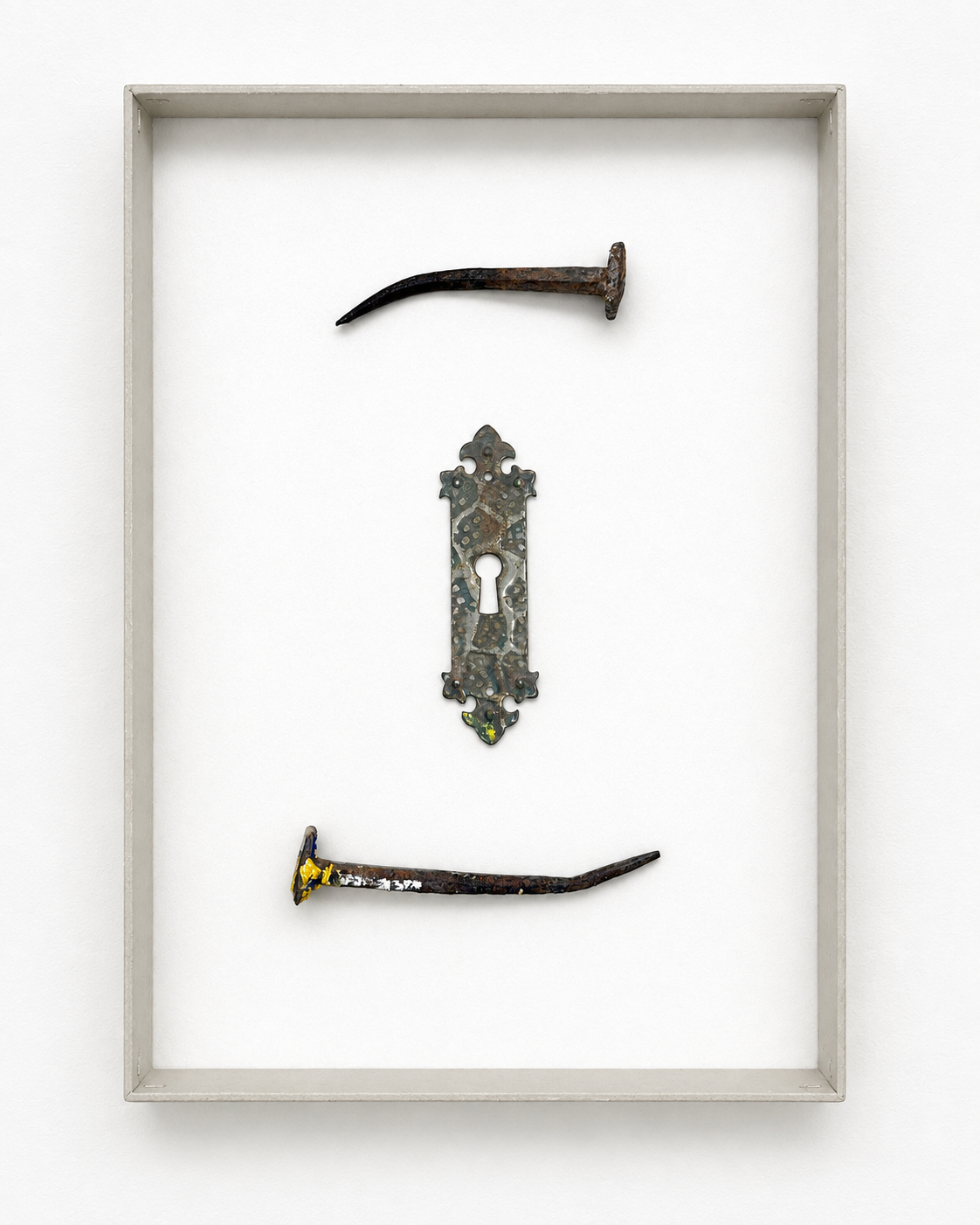 Martin Kähler, (Bau)kasten 03, iron, sawdust, pigment, brass, cardboard, 24x18,5x2 cm, 2026, price on request